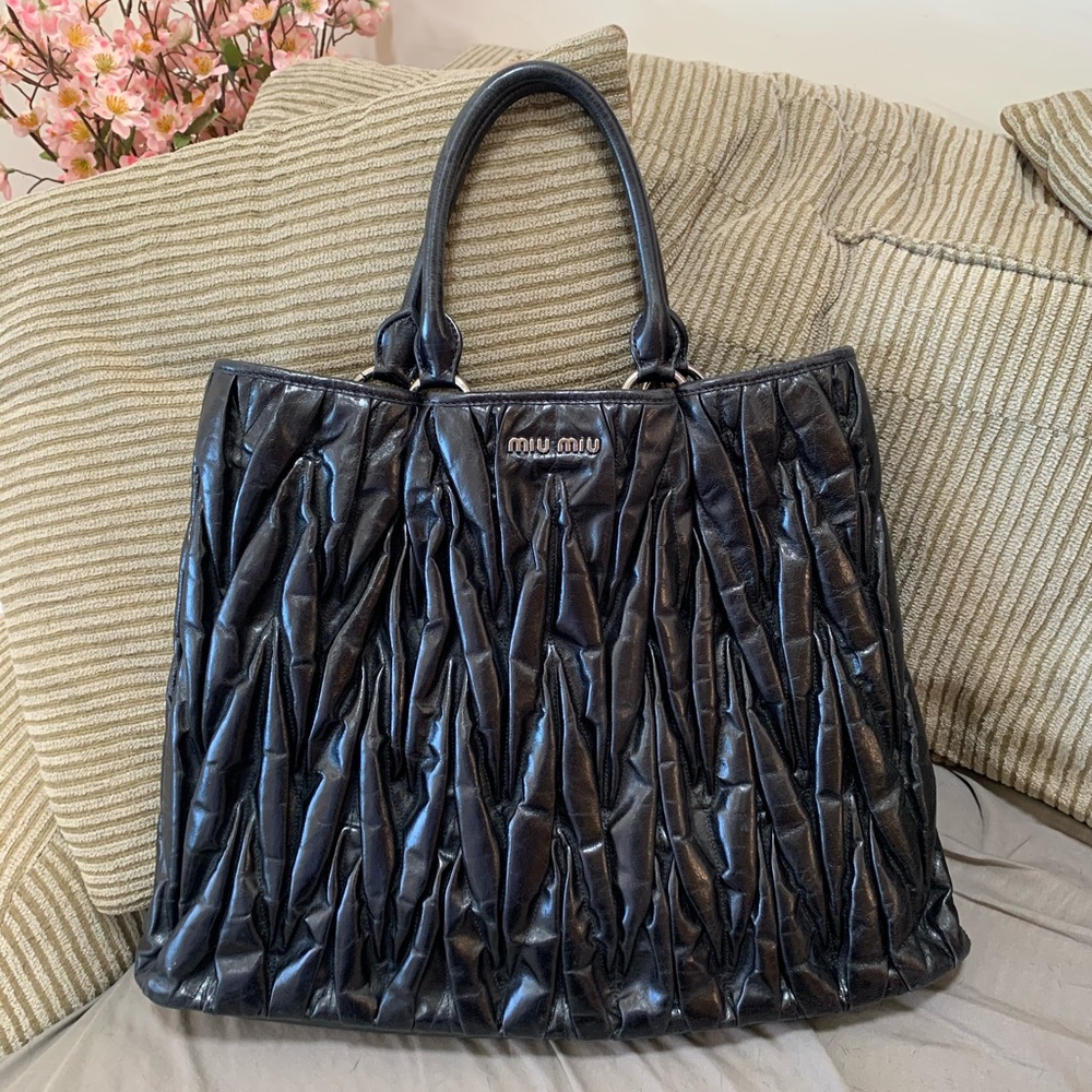 Miu Miu Matelasse Leather Bag Tote